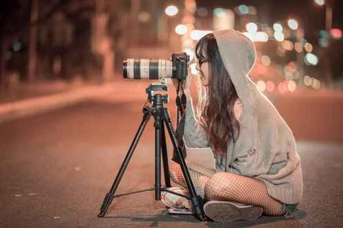 Toko Kamera Online Indonesia Terpercaya Harga Murah dan Terbaik. Jual Kamera DSLR, Mirrorless, Drone, Gimbal dan Aksesoris Kamera Terlengkap.