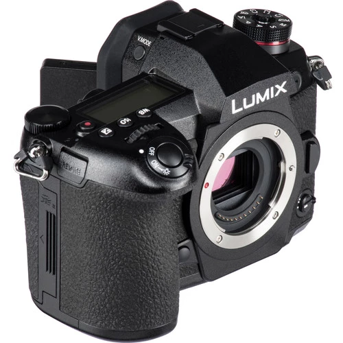 Jual Panasonic Lumix G9 (Body Only) + Panasonic Lumix G 25mm