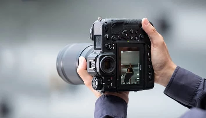 Nikon Z9 akan menjadi jauh lebih kuat berkat pembaruan firmware gratis yang menambahkan video RAW 12-bit dalam kamera hingga 8K pada 60 frame per detik, 4K oversampled pada 60 frame per detik, foto pra-rilis tombol tangkap, dan banyak lagi.