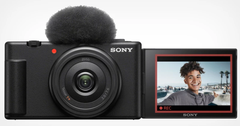 Pengguna ideal ZV-1F, menurut Sony, adalah mereka yang siap “melangkah” dari smartphone untuk membuat konten yang lebih berkualitas, yakni video yang diarahkan langsung ke pengguna.