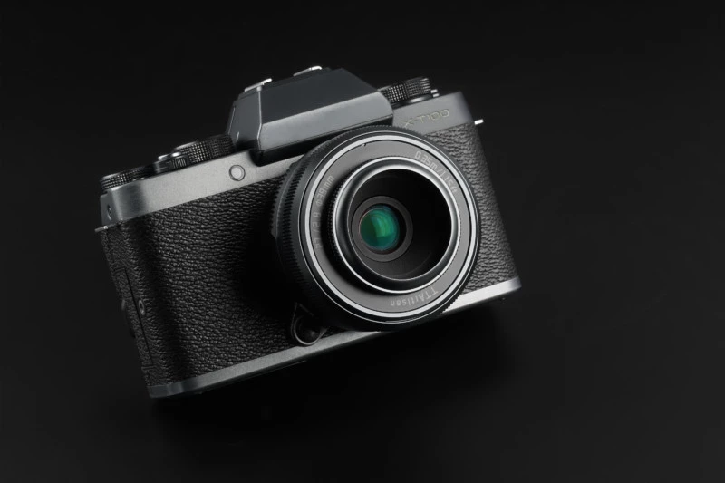 TTArtisan telah merilis Lensa Fokus Otomatis APS-C 27mm f/2.8 baru untuk sistem Fujifilm X-Mount yang harganya hanya sekitar $150.