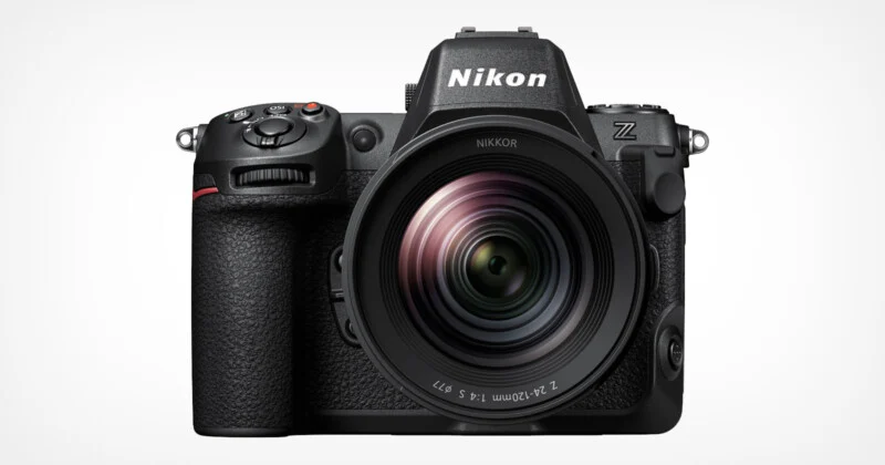 Nikon telah mengumumkan Z8 , kamera mirrorless full-frame yang pada dasarnya identik dengan Z9 tetapi dalam faktor bentuk yang lebih kecil. Nikon juga memposisikannya sebagai "penerus sejati" D850.