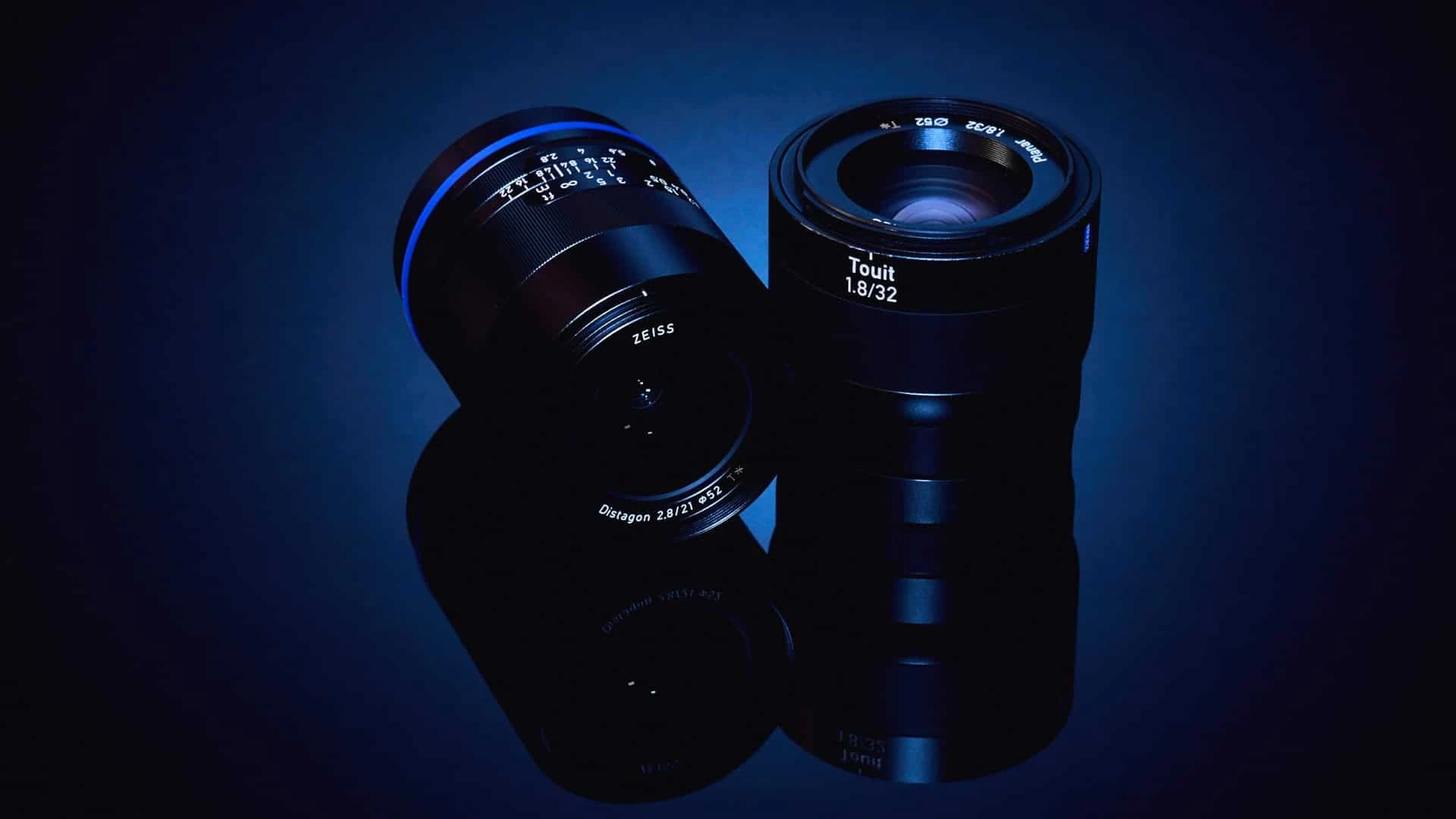 Menurut sebuah laporan baru, Zeiss tampaknya siap untuk sepenuhnya keluar dari industri fotografi tahun ini dan akan menghentikan produksi kamera dan lensa.
