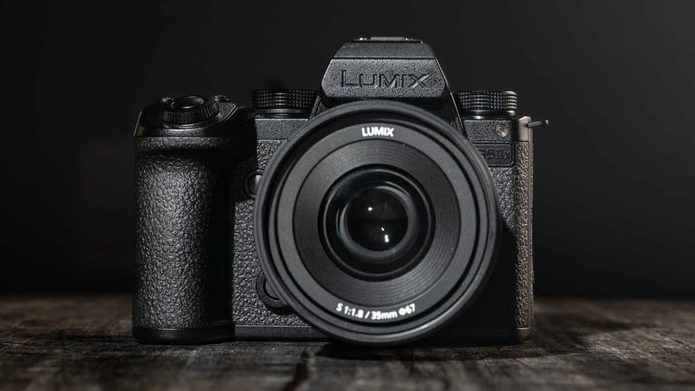 Panasonic Lumix S5IIX, Kamera Canggih yang Bisa Wujudkan Kreativitas  Pemiliknya<!-- --> | DOSS Camera & Gadget