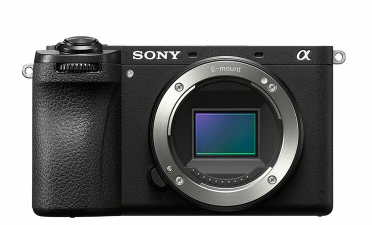 Sony-a6700-product-01-vs-XS20-744x450.webp