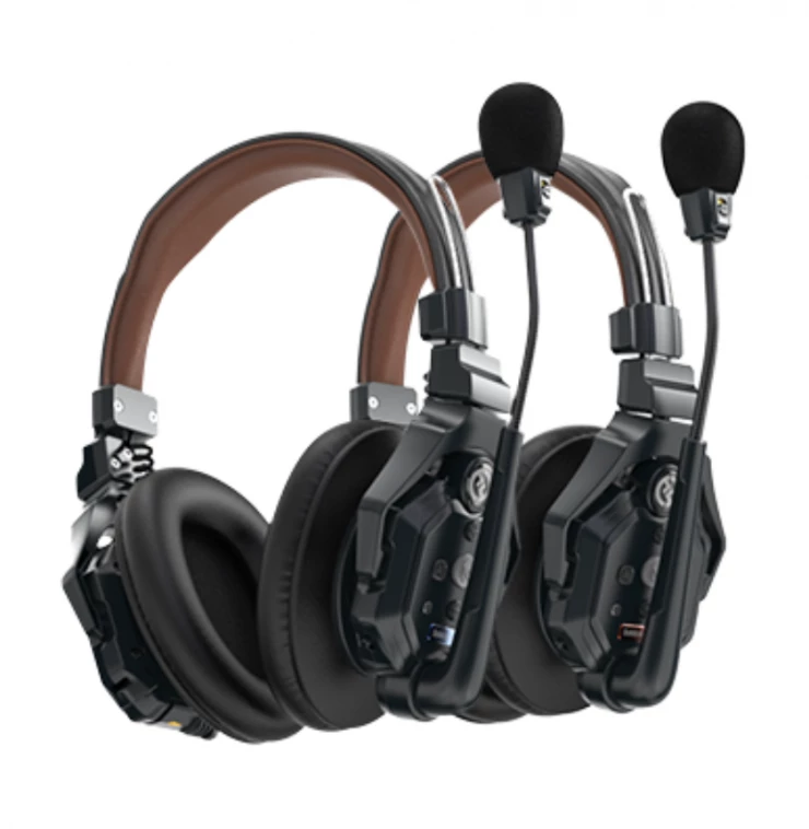 Hollyland Solidcom C1 Pro Double Ear Version Dirilis, Punya Tagline Next Level Team Talk.