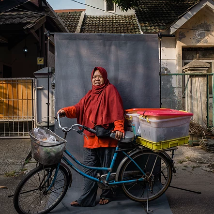 Portrait_Panji_Indra_Permana__Bicycle_Street_Sellers_of_Jakarta_1.webp