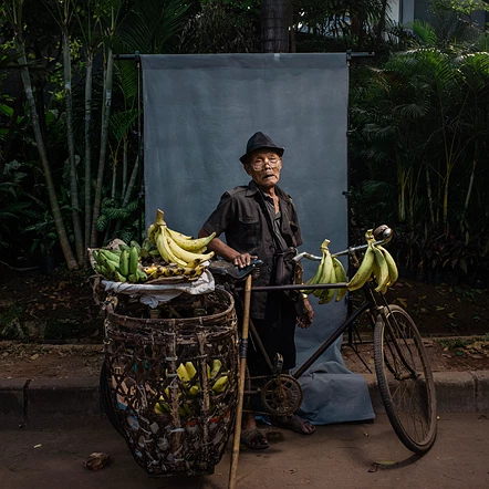 Portrait_Panji_Indra_Permana__Bicycle_Street_Sellers_of_Jakarta_2.webp